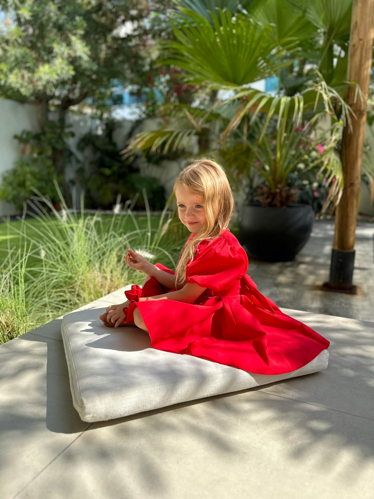 Poppy - Cotton mix dress with puffy sleeves and removable belt